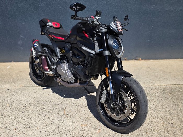 2021 DUCATI MONSTER+ 937 STEALTH BLACK