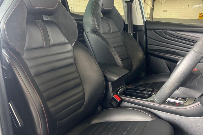 2021 MG HS PHEV Essence