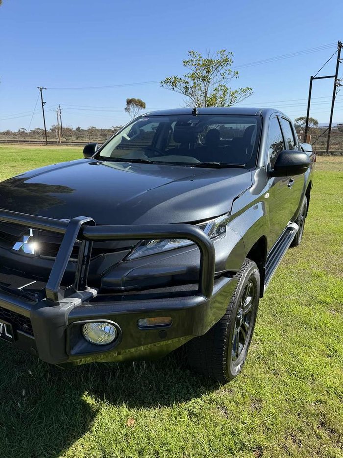 2022 Mitsubishi Triton GLX-R