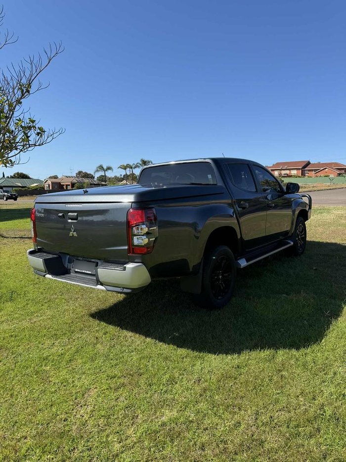 2022 Mitsubishi Triton GLX-R