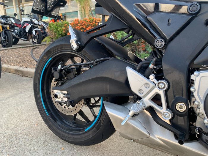 2025 CFMOTO 2025 CF Moto 675CC 675SR-R ABS NEBULA BLACK