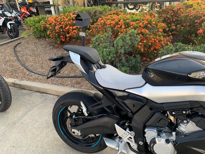 2025 CFMOTO 2025 CF Moto 675CC 675SR-R ABS NEBULA BLACK