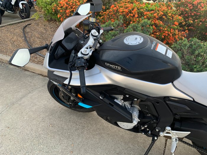 2025 CFMOTO 2025 CF Moto 675CC 675SR-R ABS NEBULA BLACK