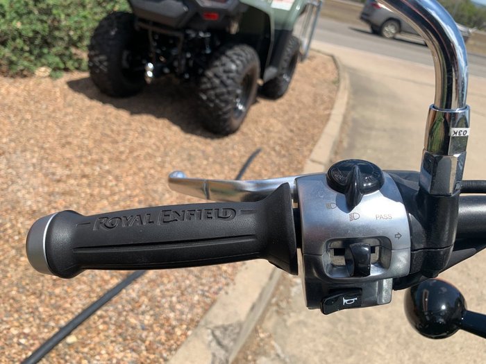 2024 Royal Enfield SUPER METEOR 650 Green