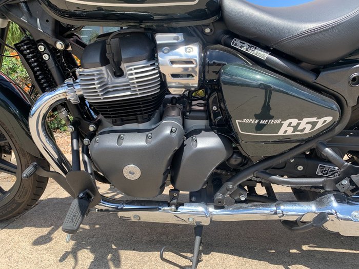 2024 Royal Enfield SUPER METEOR 650 Green