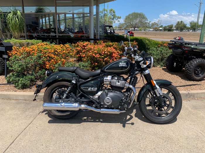 2024 Royal Enfield SUPER METEOR 650 Green