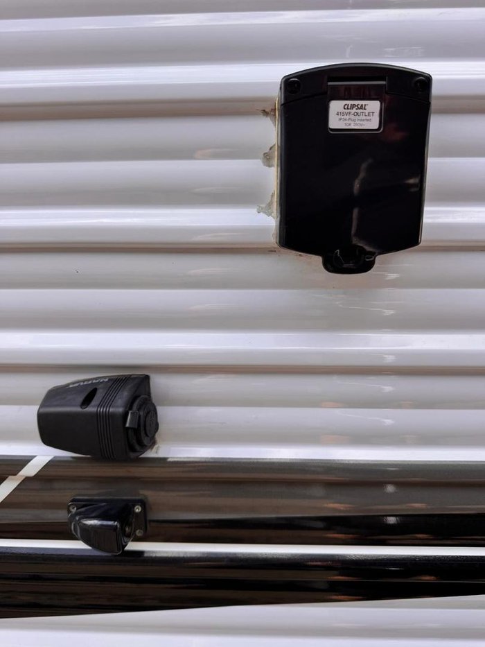 2024 Traveller Intrigue 20'6 Rear Door