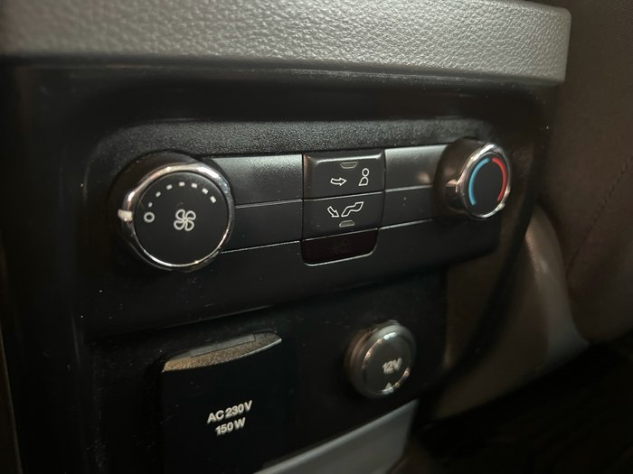 2015 Ford Everest Trend