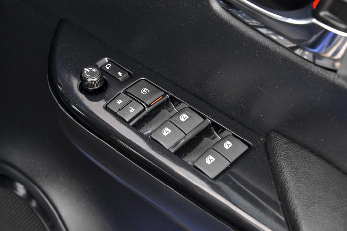 2019 Toyota Hilux SR5