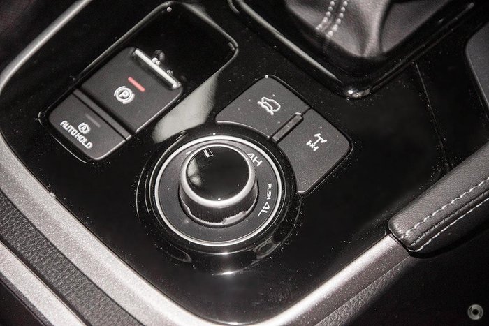 2025 Isuzu MU-X LS-U