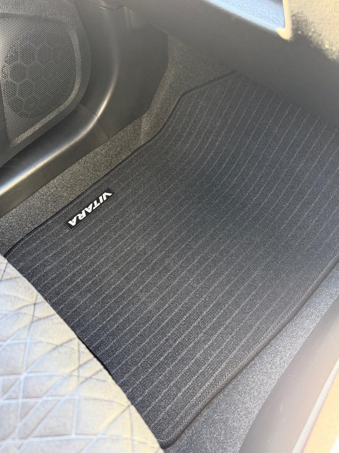 2024 Suzuki Vitara Turbo LY Series II Cool White