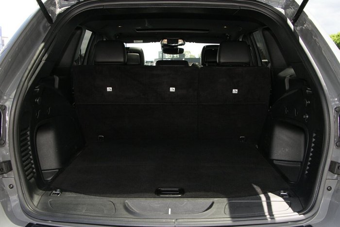 2021 Jeep Grand Cherokee Night Eagle