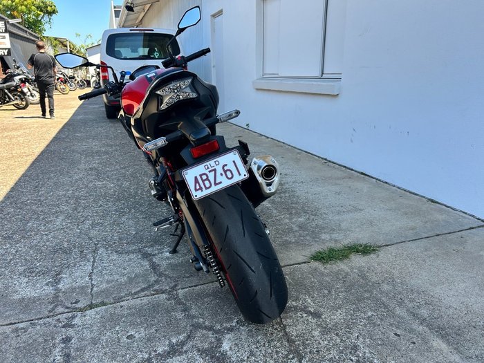 2024 Kawasaki Z900 (ZR900) RED