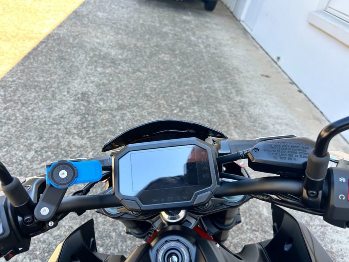 2024 Kawasaki Z900 (ZR900) RED