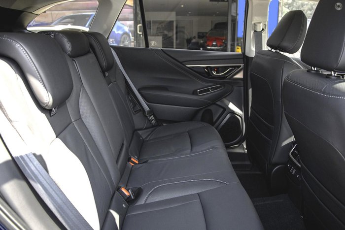 2025 Subaru Outback AWD Touring XT