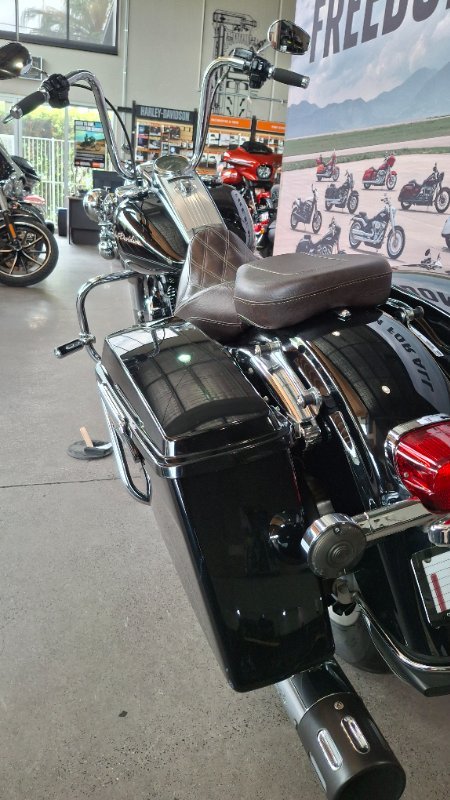 2011 Harley-davidson FLHR ROAD KING Black
