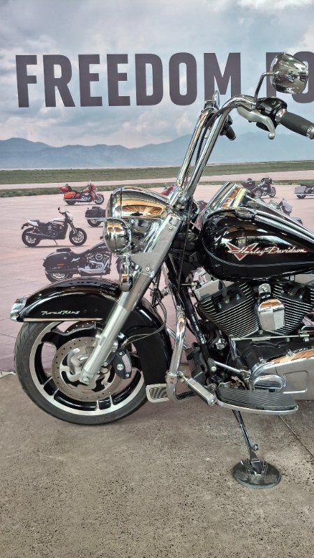 2011 Harley-davidson FLHR ROAD KING Black
