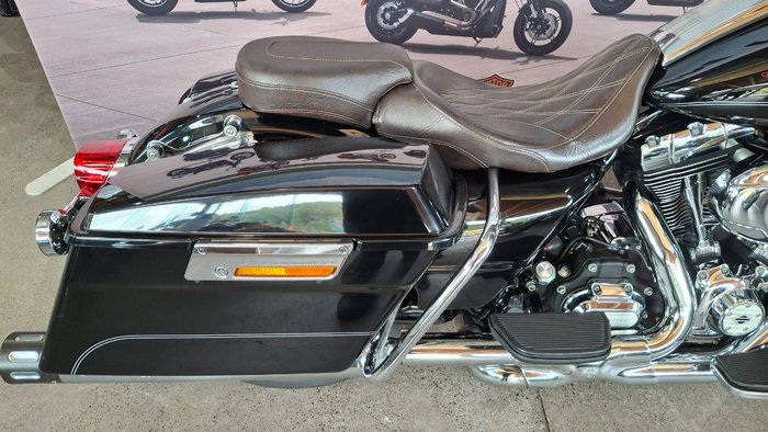 2011 Harley-davidson FLHR ROAD KING Black