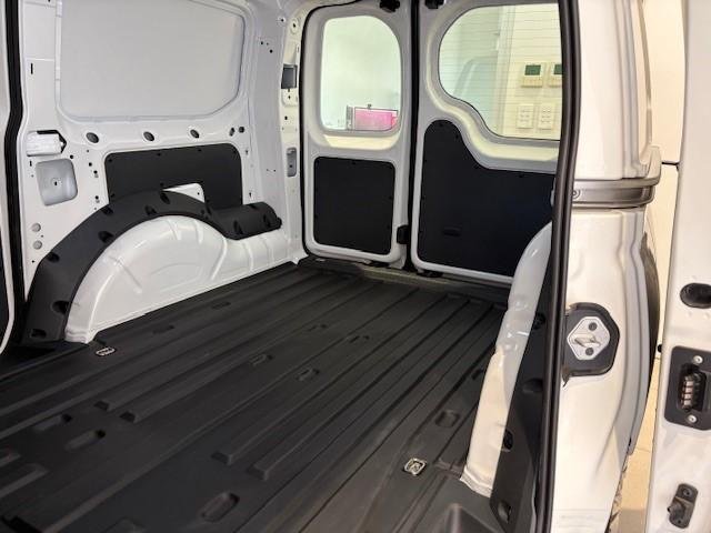 2024 Volkswagen Caddy TSI220