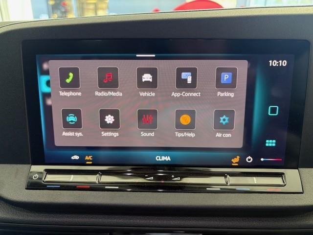 2024 Volkswagen Caddy TSI220