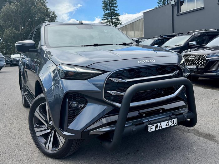 2025 Isuzu MU-X LS-T