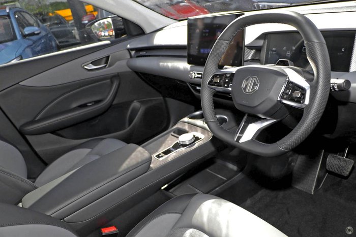 2025 MG MGS5 EV Essence 62 ZS3EM MY25 Champagne Gold