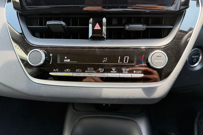 2025 Toyota Corolla SX Hybrid