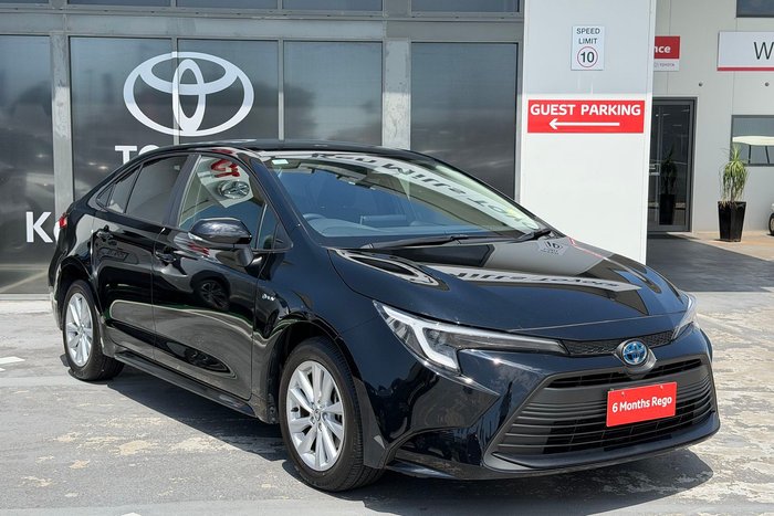 2025 Toyota Corolla SX Hybrid