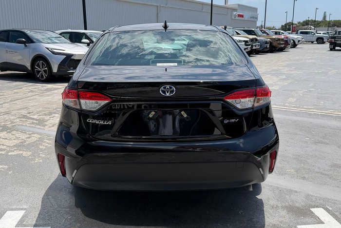 2025 Toyota Corolla SX Hybrid