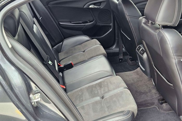 2017 Holden Commodore SV6