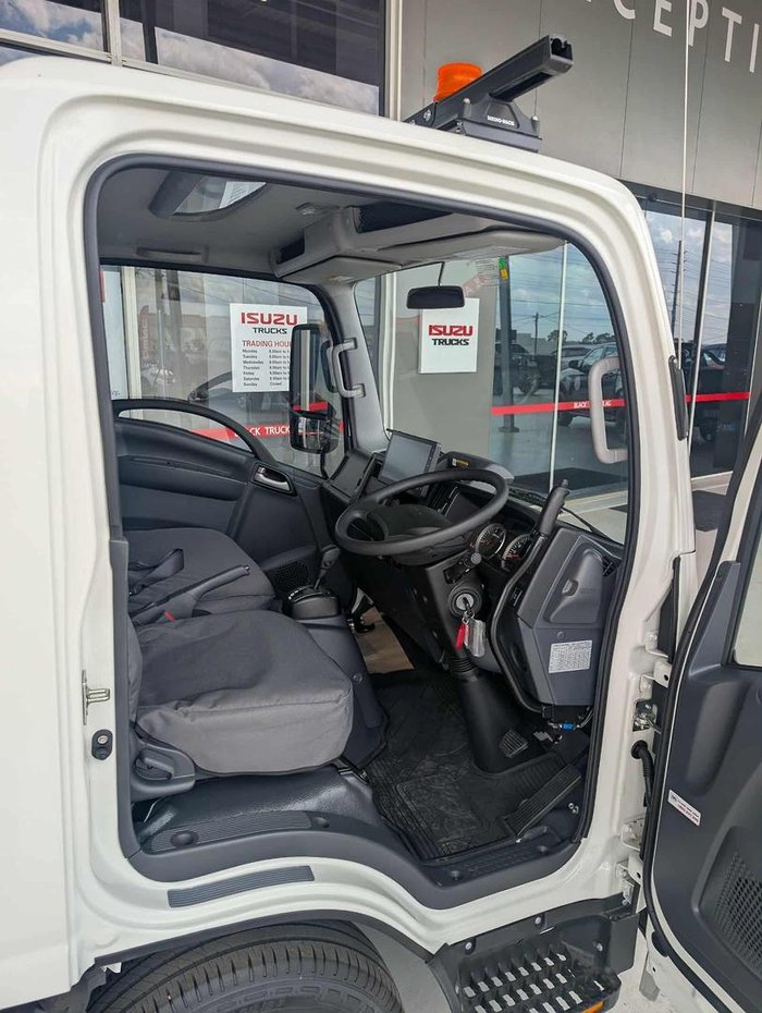 2025 Isuzu N Series NLR 45-150 AMT Tipper