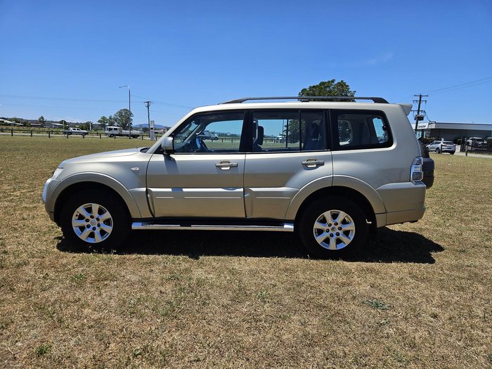 2013 Mitsubishi Pajero GLX-R