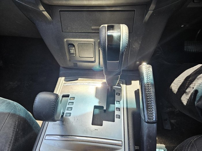 2013 Mitsubishi Pajero GLX-R