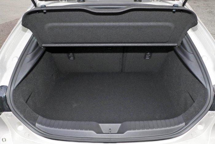 2025 Mazda 3 G20 Touring