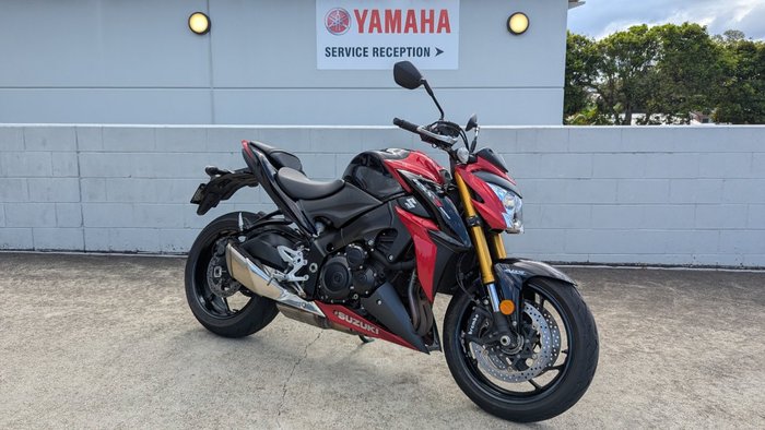 2016 Suzuki GSX-S1000 Red