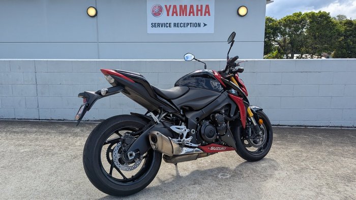 2016 Suzuki GSX-S1000 Red