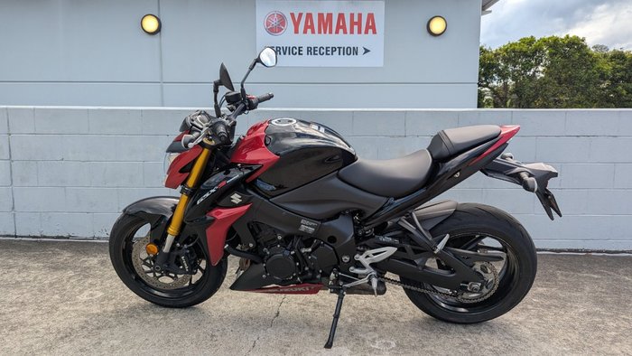 2016 Suzuki GSX-S1000 Red