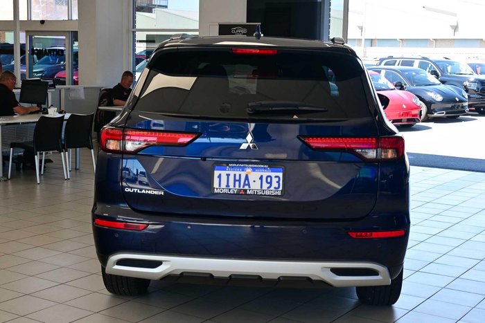 2024 Mitsubishi Outlander LS