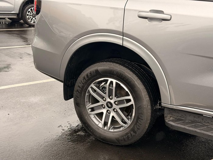 2025 Ford Everest Trend