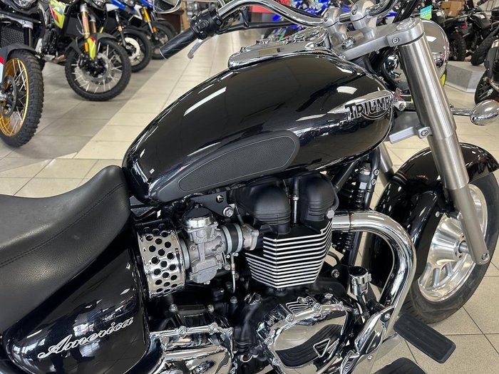 2014 Triumph America America Black