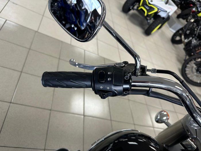 2014 Triumph America America Black