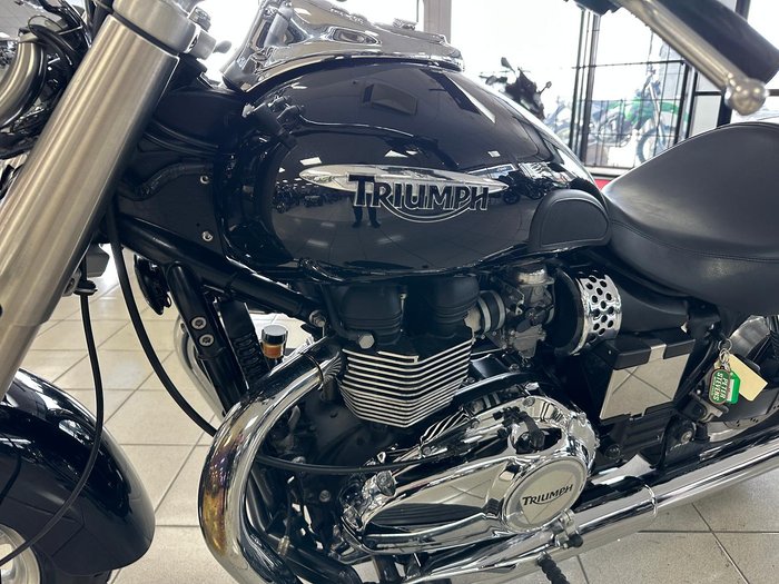 2014 Triumph America America Black