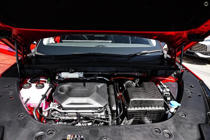 2025 MG HS Super Hybrid Essence AS33P MY25 Diamond Red