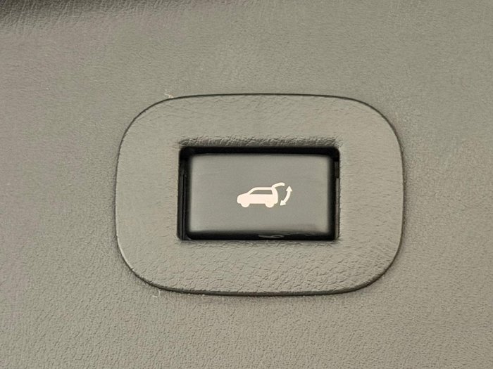 2023 Nissan Patrol Ti-L