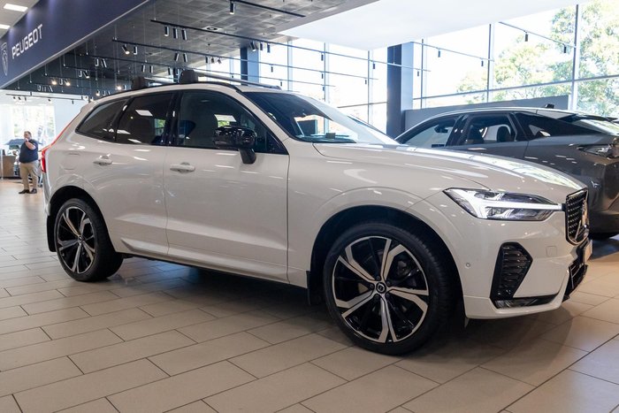 2021 Volvo XC60 B6 R-Design MY22 AWD White