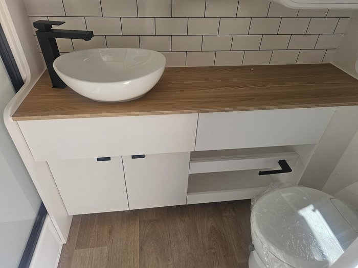 2025 New Age Caravans Manta Ray Mr18er Exp My25