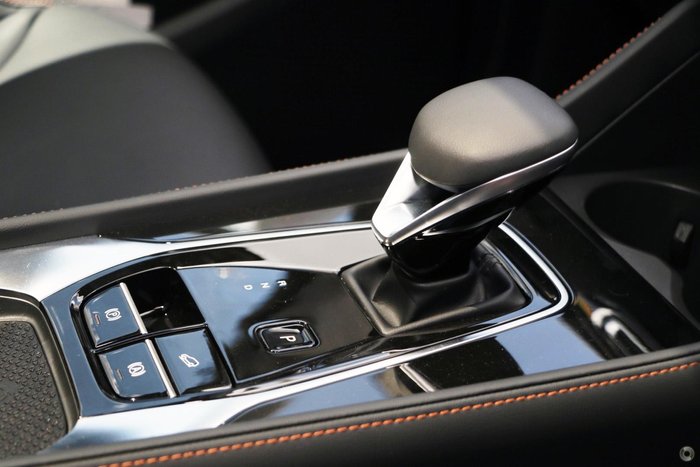 2025 MG HS Super Hybrid Essence AS33P MY25 Cashmere Silver