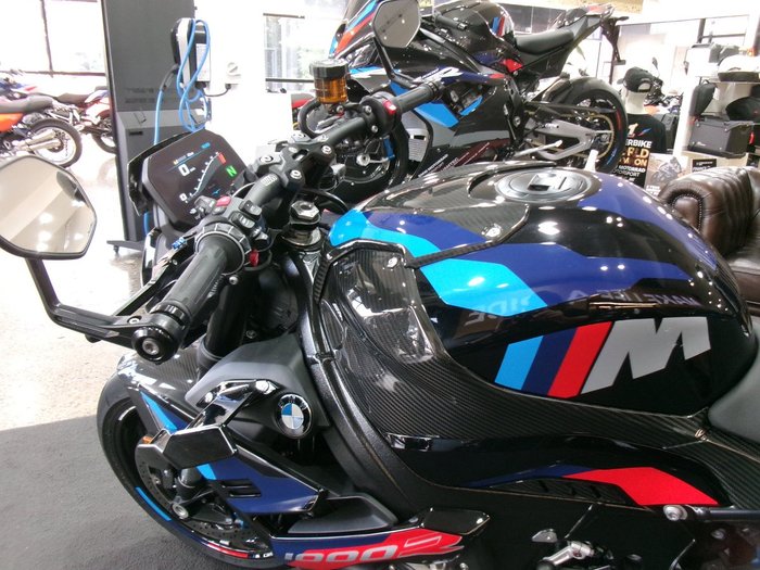 2023 BMW Motorrad M 1000 R BLACK STORM METALLIC M SPORT