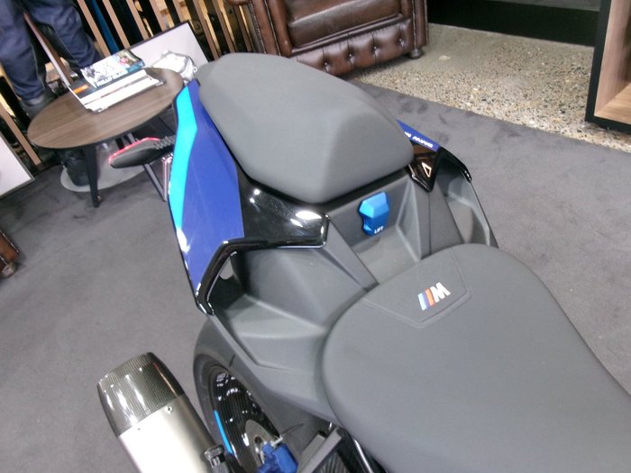 2023 BMW Motorrad M 1000 R BLACK STORM METALLIC M SPORT