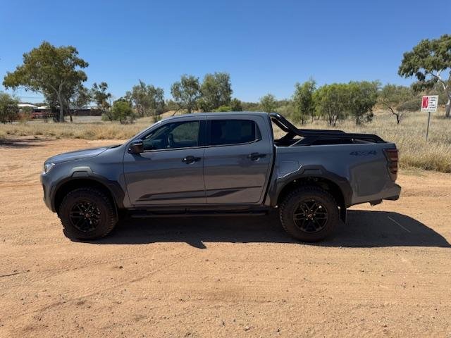 2025 Isuzu D-MAX BLADE MY24 4X4 Dual Range Granite Grey